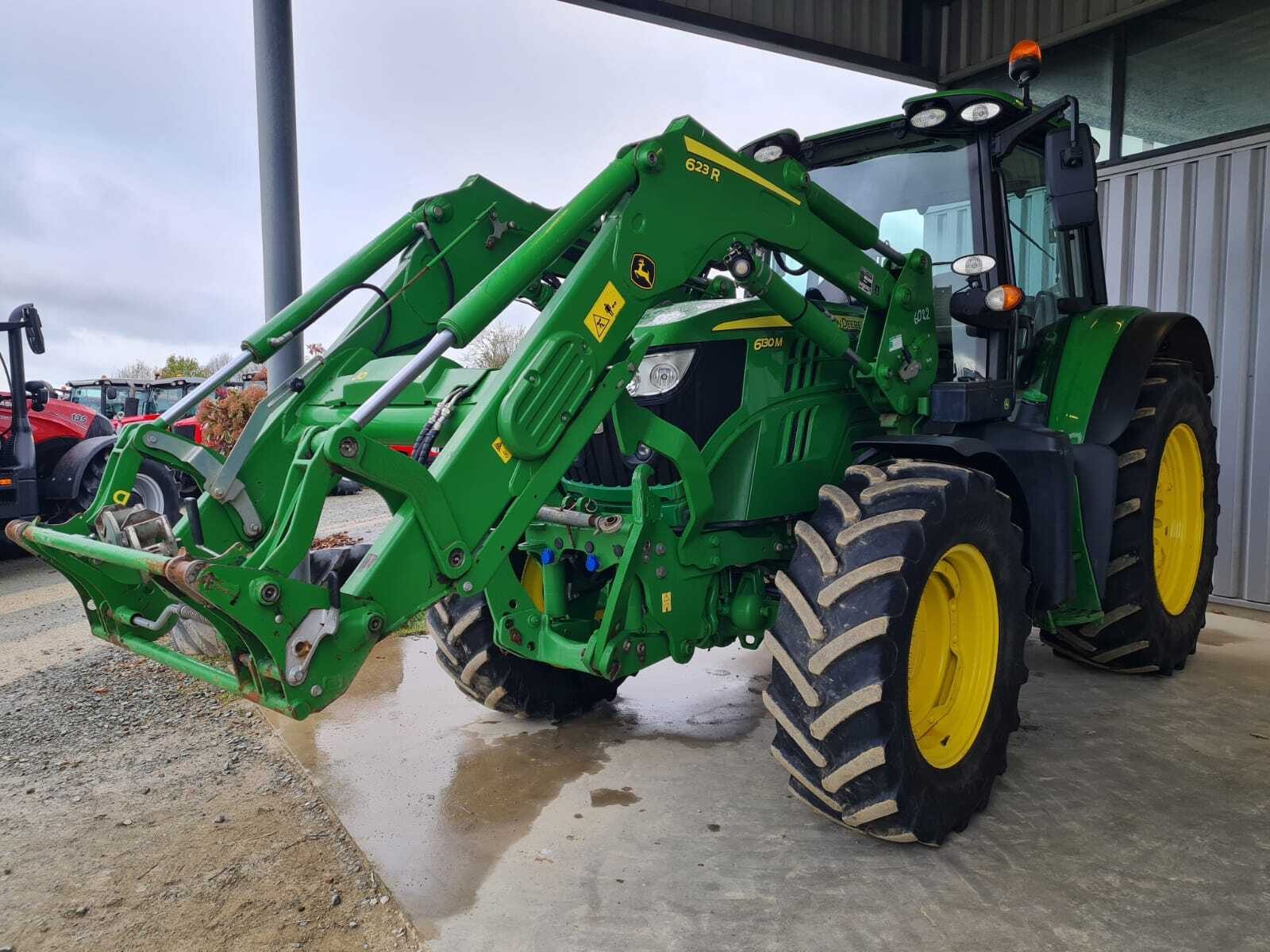 JOHN DEERE 6130M