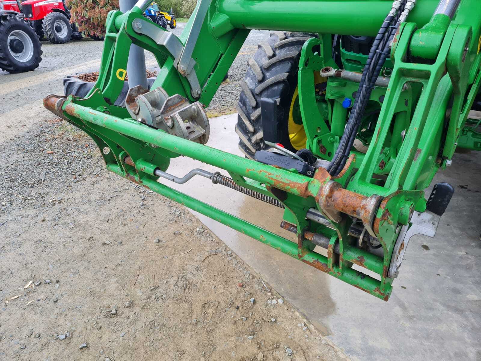 JOHN DEERE 6130M – Image 10